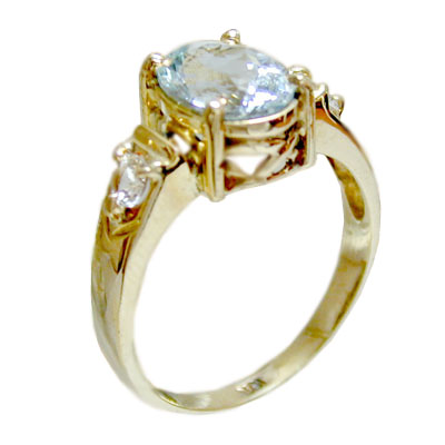 1.66 Carat Aquamarine Yellow Gold Ring